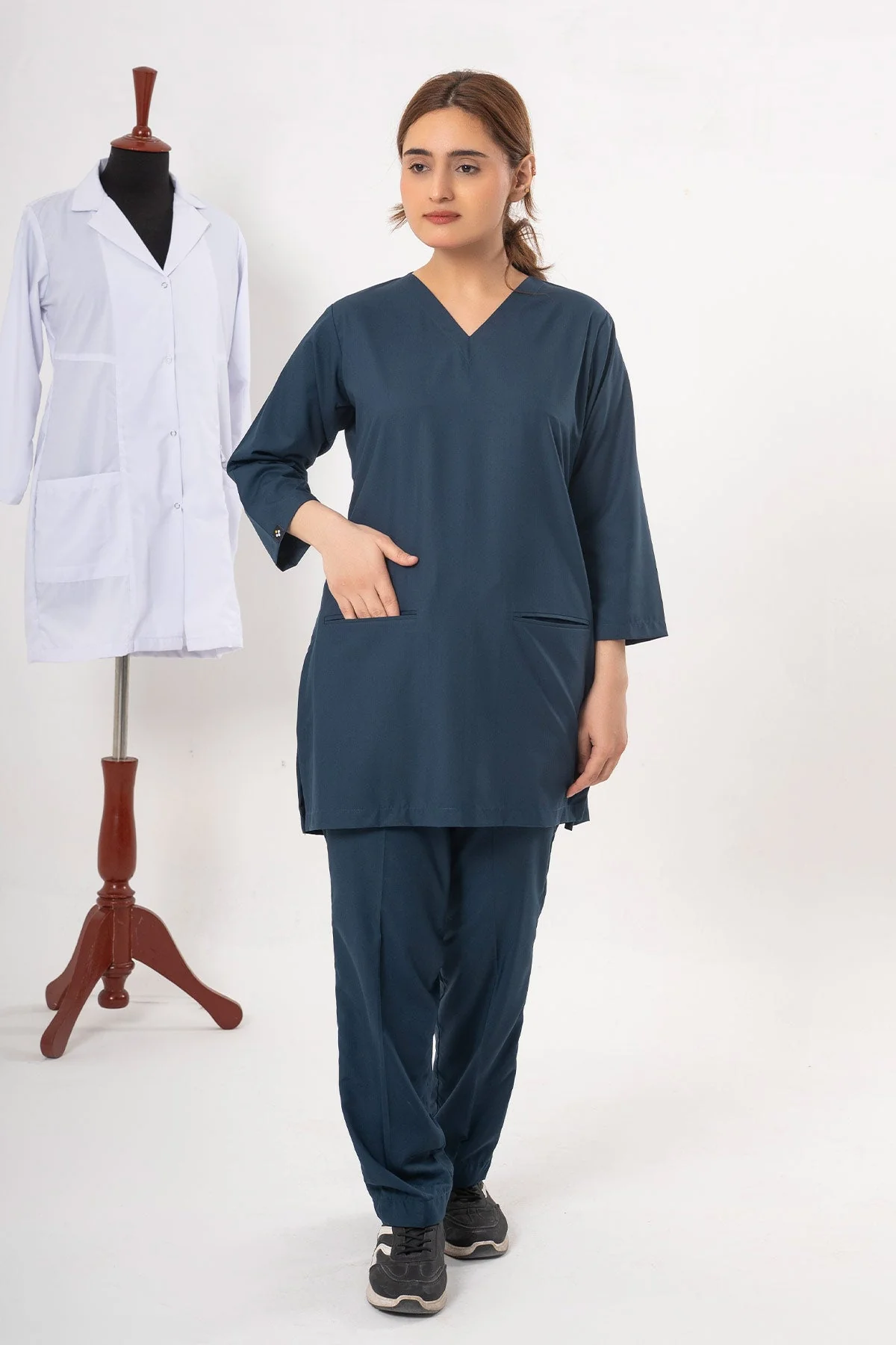 Crown Zinc  -  Women - Image 2