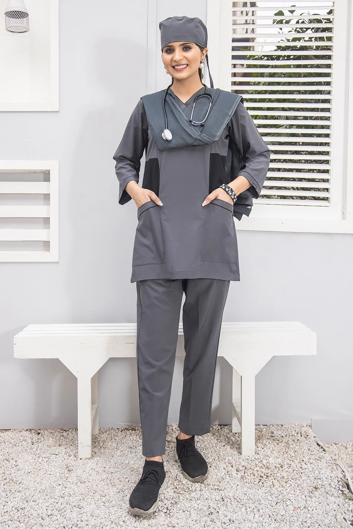 Sprinter Dark Grey- Women - Image 2