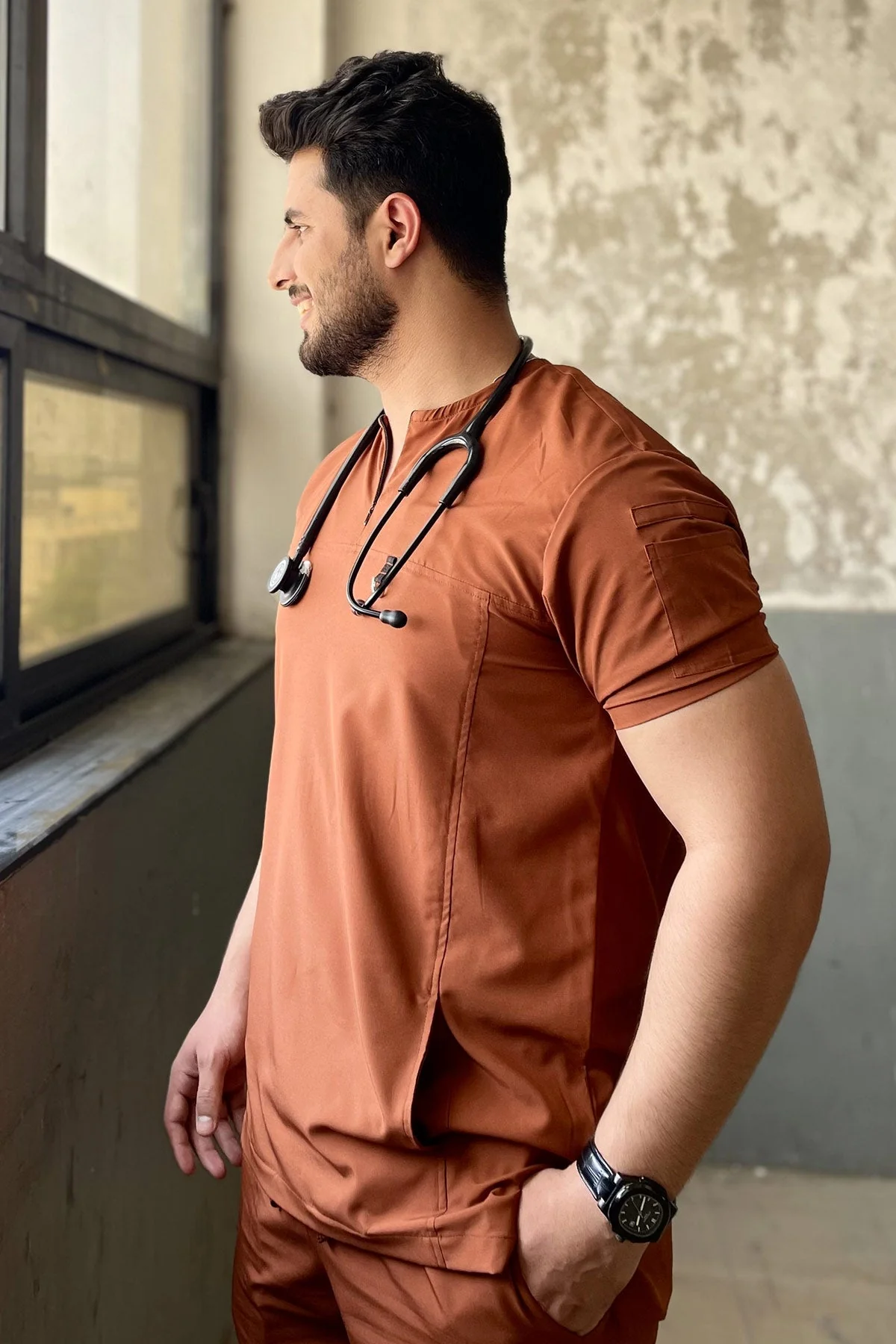 Velora Rust - Men - Image 2