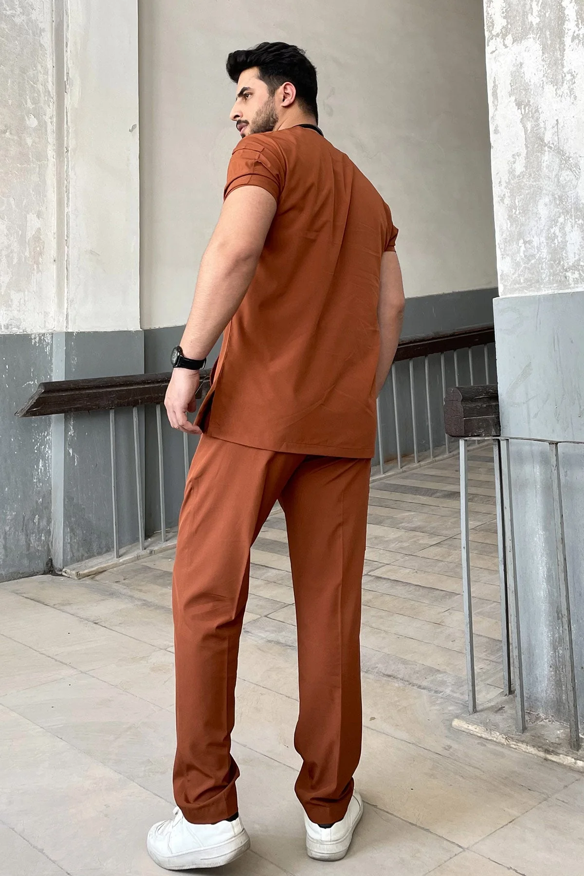 Velora Rust - Men - Image 9